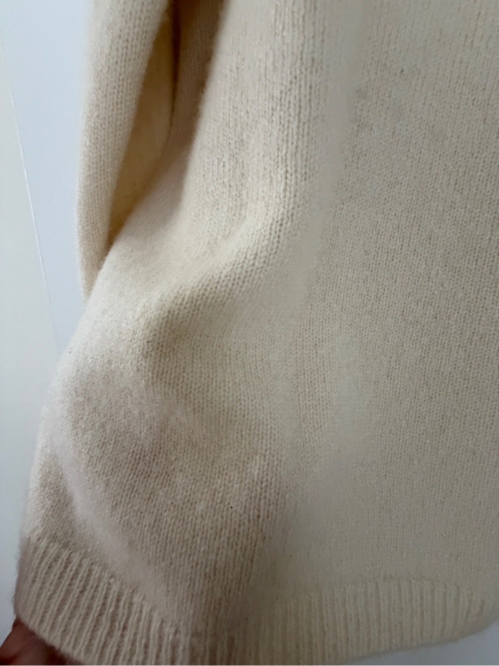 ZARA HOME 100% Cashmere Cream Women's Sweater Size M/L - Picture 11 of 11
